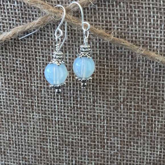 🎉🎉HP🎉🎉🎉 Moonstone Drop Earrings - Picture 2 of 3